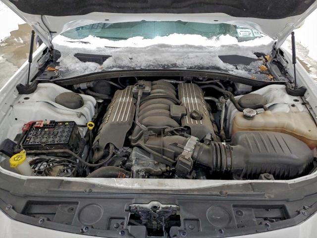 Chrysler 300 Image 13