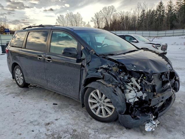 Toyota Sienna Xle Image 11