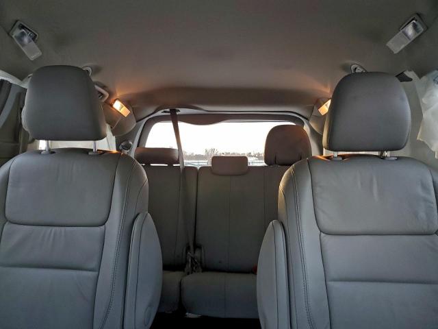 Toyota Sienna Xle Image 3