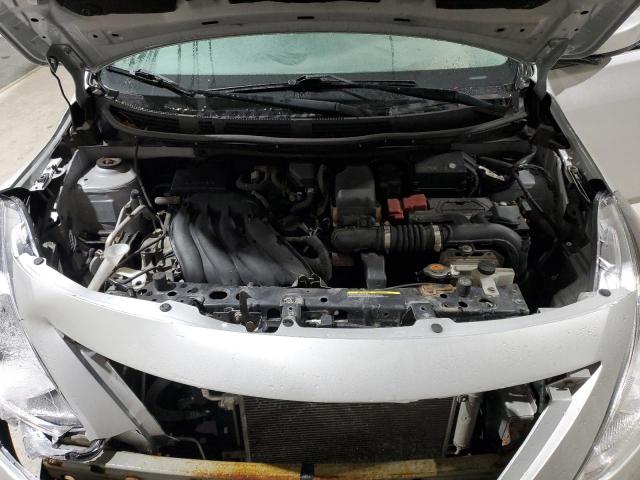 Nissan Versa S Image 11