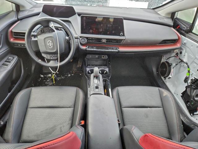 Toyota Prius Se Image 8