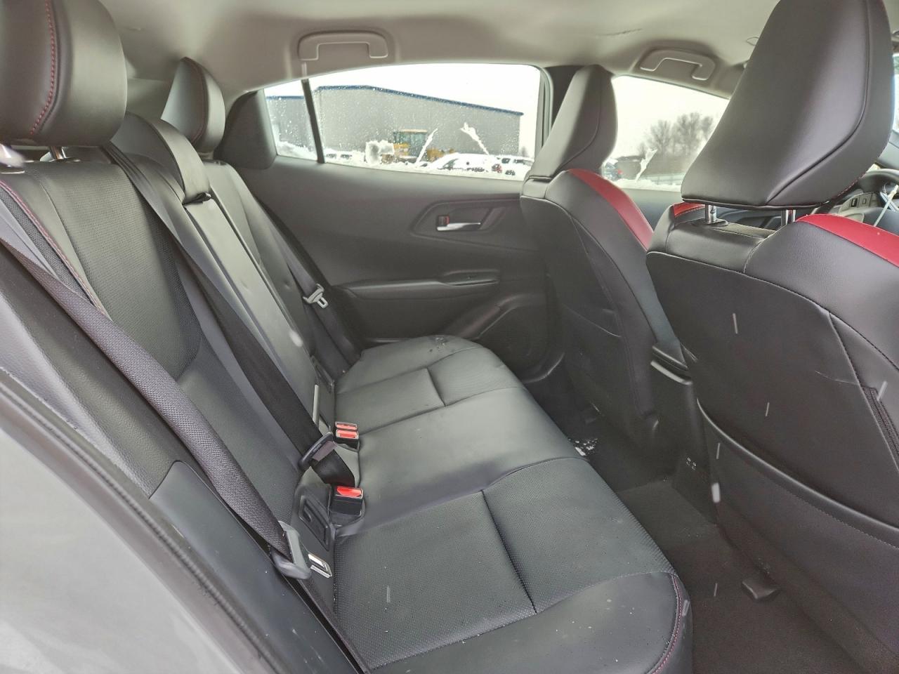 Toyota Prius Se Image 10