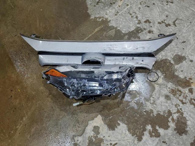 Toyota RAV4 Le Image 5