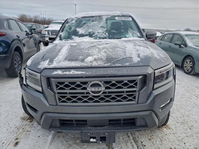 Nissan Frontier S Image 2