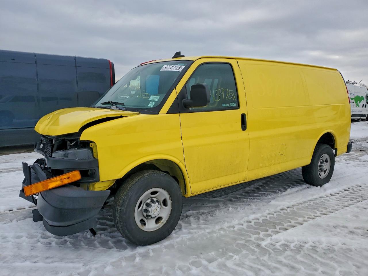 Chevrolet Express Image 1