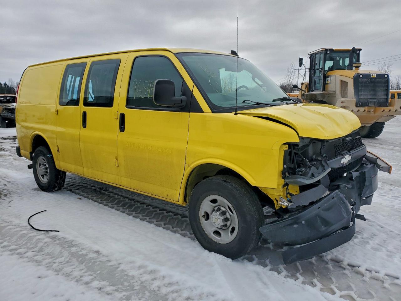 Chevrolet Express Image 2