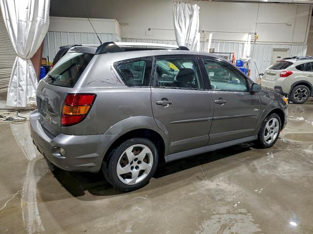 Pontiac Vibe Image 2