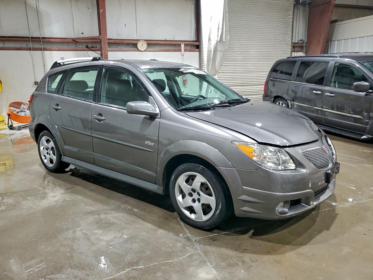 Pontiac Vibe Image 13