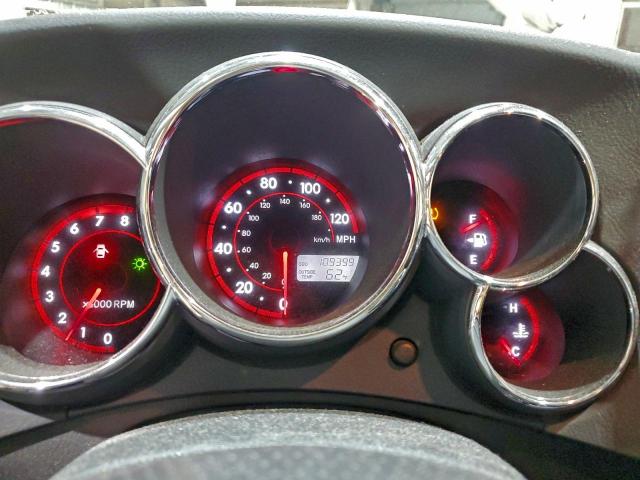 Pontiac Vibe Image 8