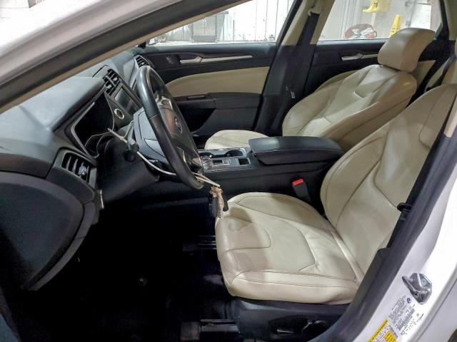 Ford Fusion Titanium Image 10