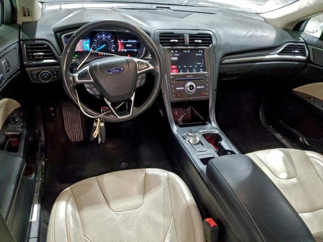 Ford Fusion Titanium Image 4