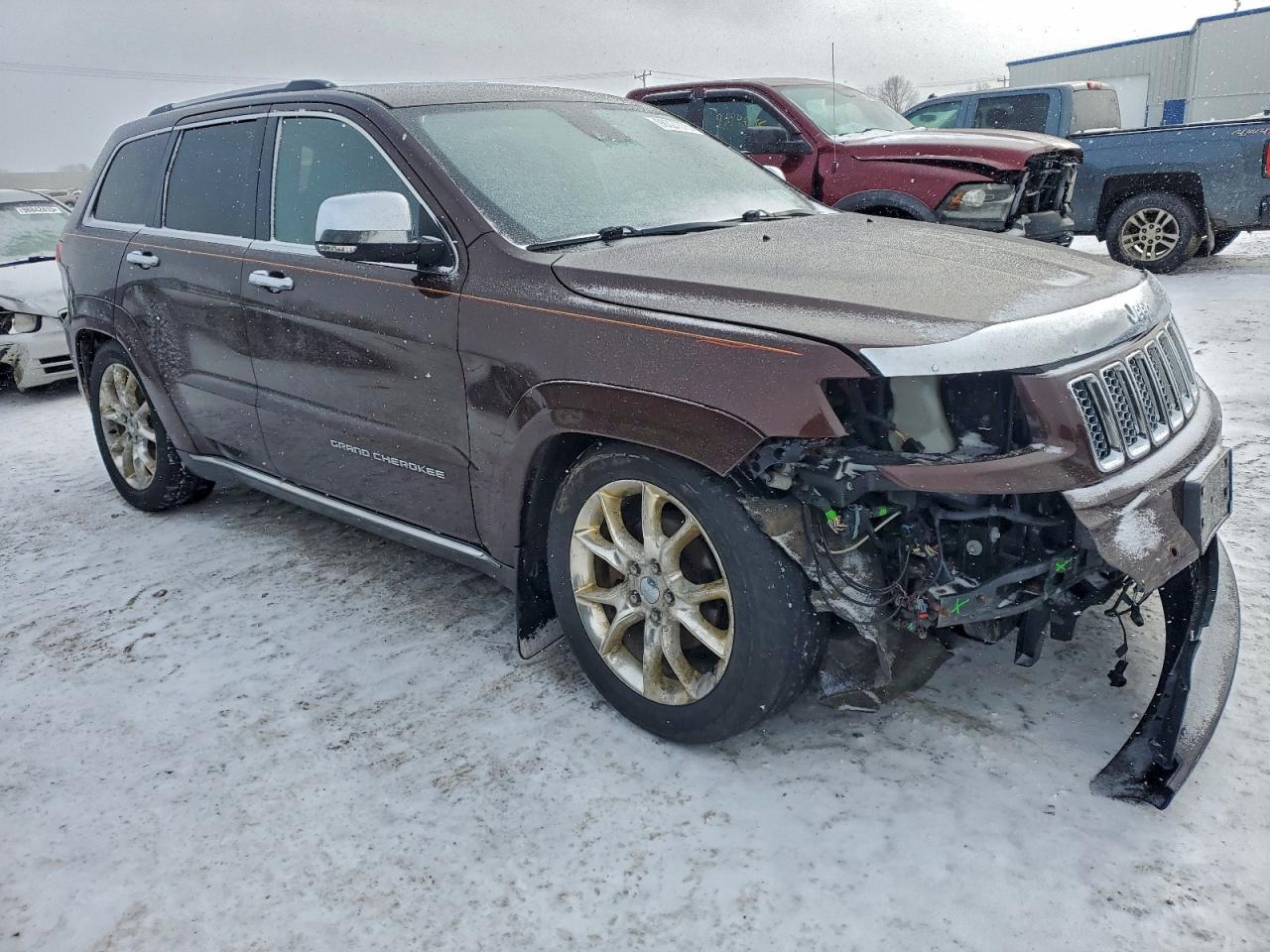 Jeep Grand Cherokee Summit Image 11