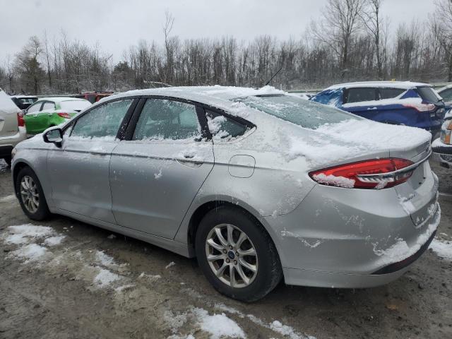 Ford Fusion S Image 2