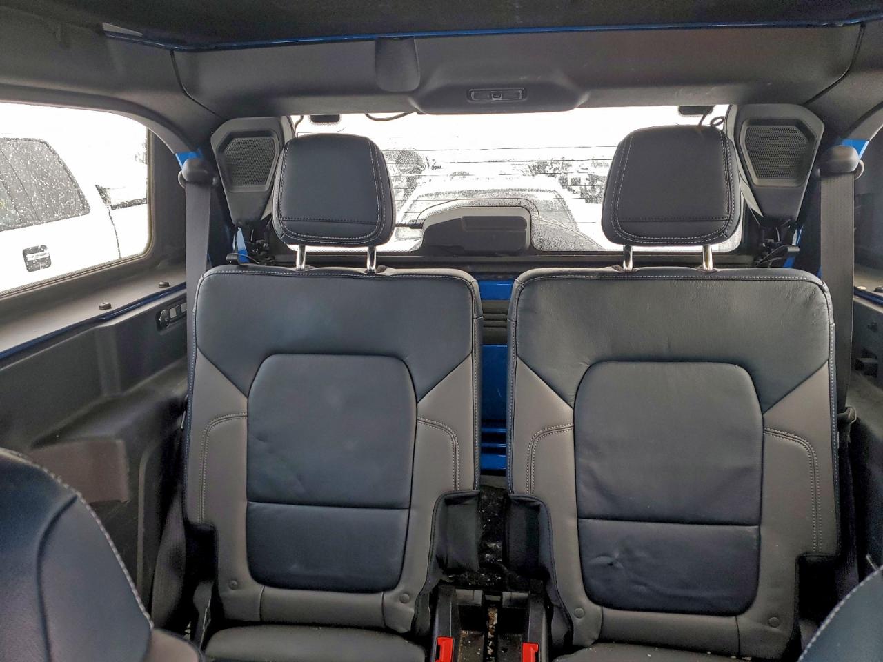 Ford Bronco Base Image 7