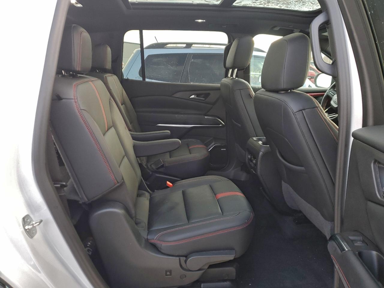 Chevrolet Traverse Rs Image 10