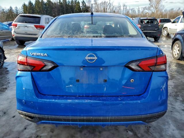 Nissan Versa S Image 11