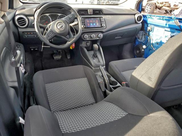 Nissan Versa S Image 9