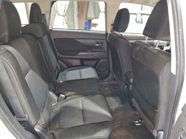 Mitsubishi Outlander Se Image 5