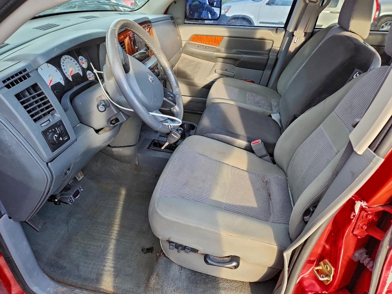 Dodge Ram 3500 St Image 11