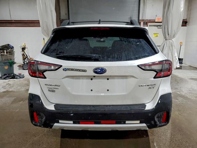 Subaru Outback Limited Xt Image 14