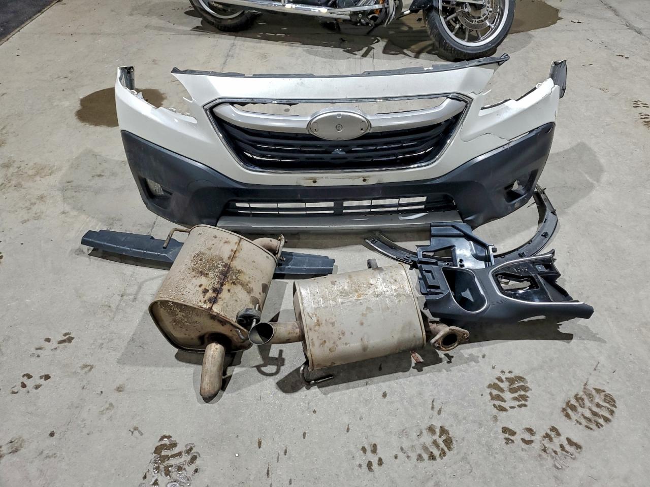 Subaru Outback Limited Xt Image 9