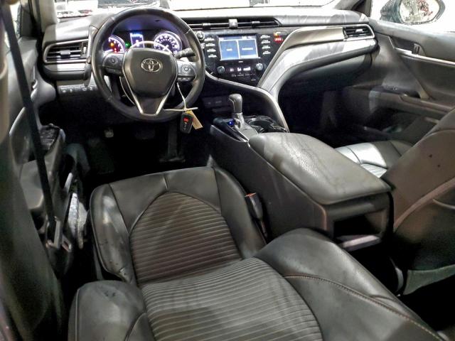 Toyota Camry Se Image 6
