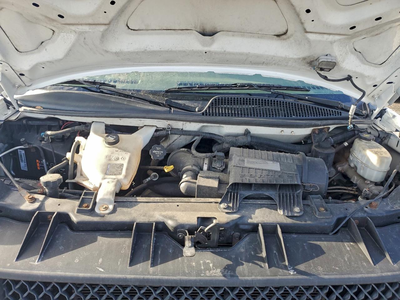 Chevrolet Express Image 6