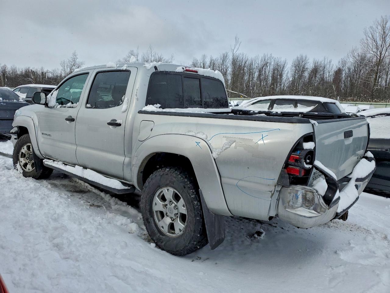 Toyota Tacoma Double Cab Image 2