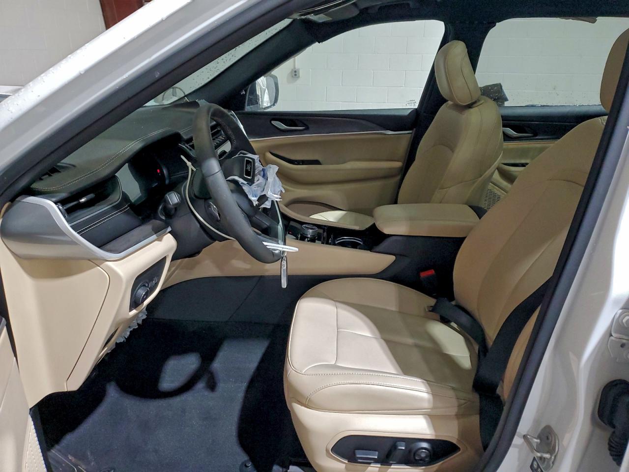 Jeep Grand Cherokee L Limited Image 7