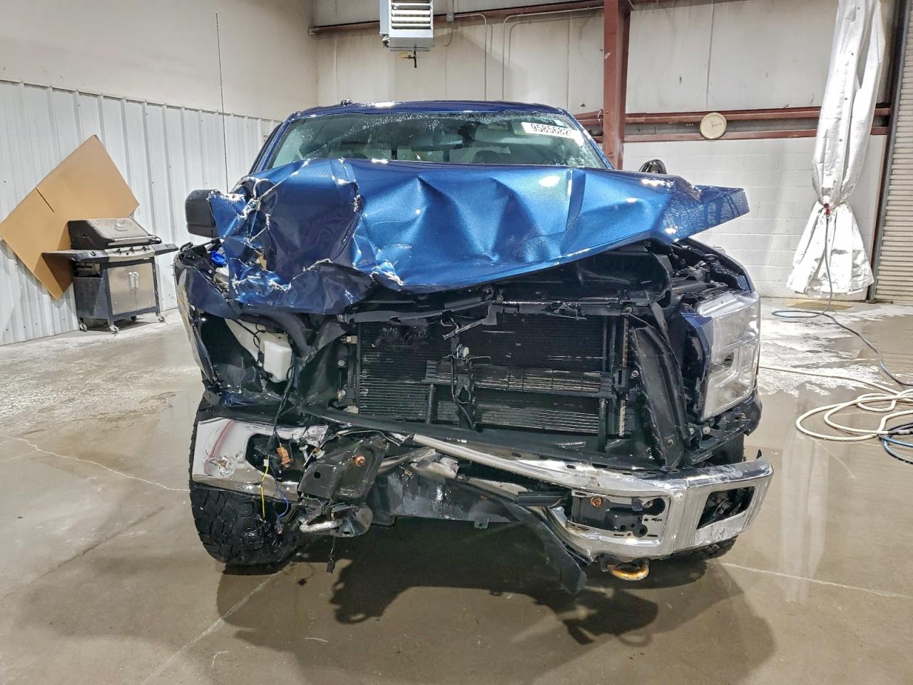 Ford F-150 Super Cab Image 9