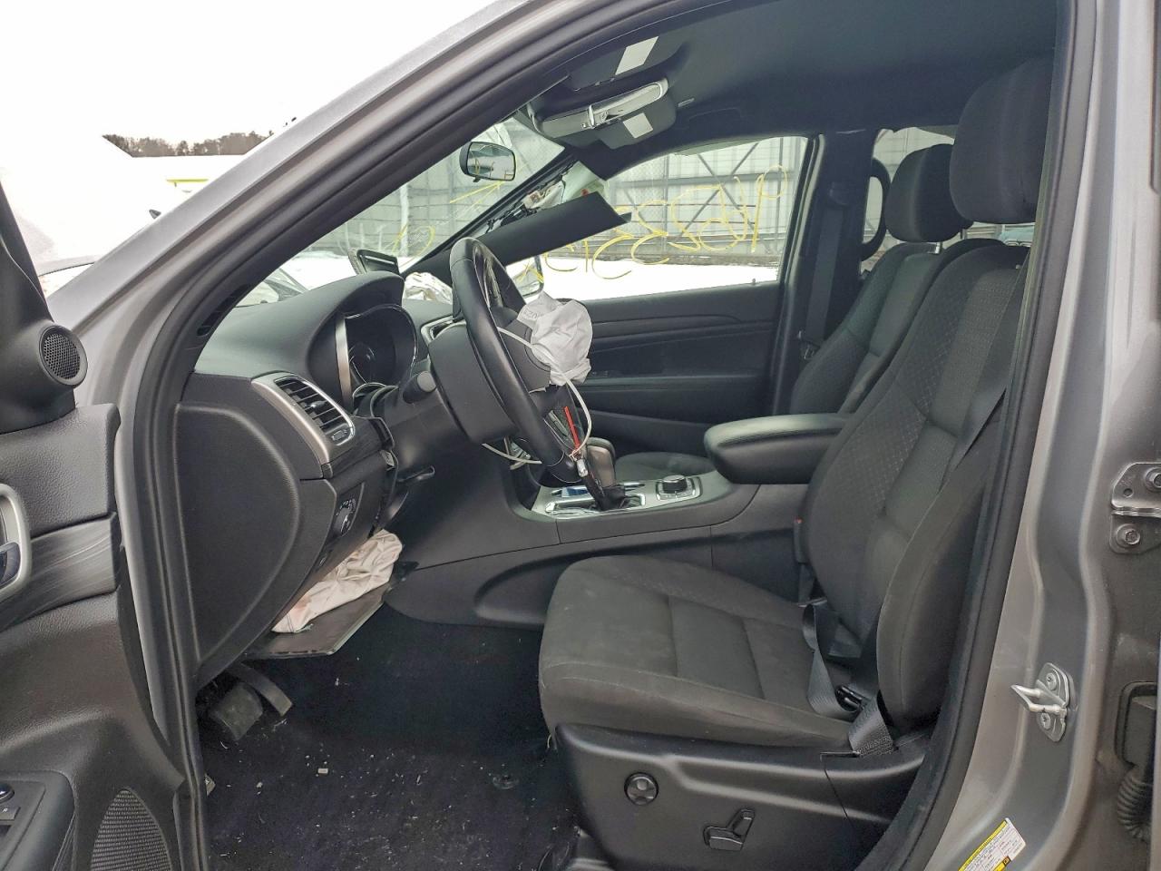 Jeep Grand Cherokee Laredo Image 3