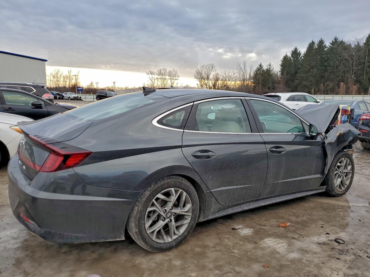 Hyundai SONATA Sel Image 2