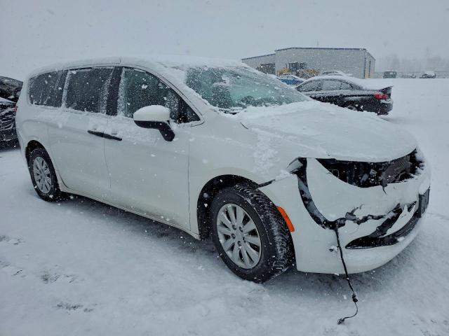 Chrysler Minivan L Image 13