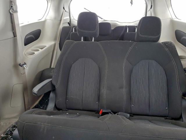 Chrysler Minivan L Image 12