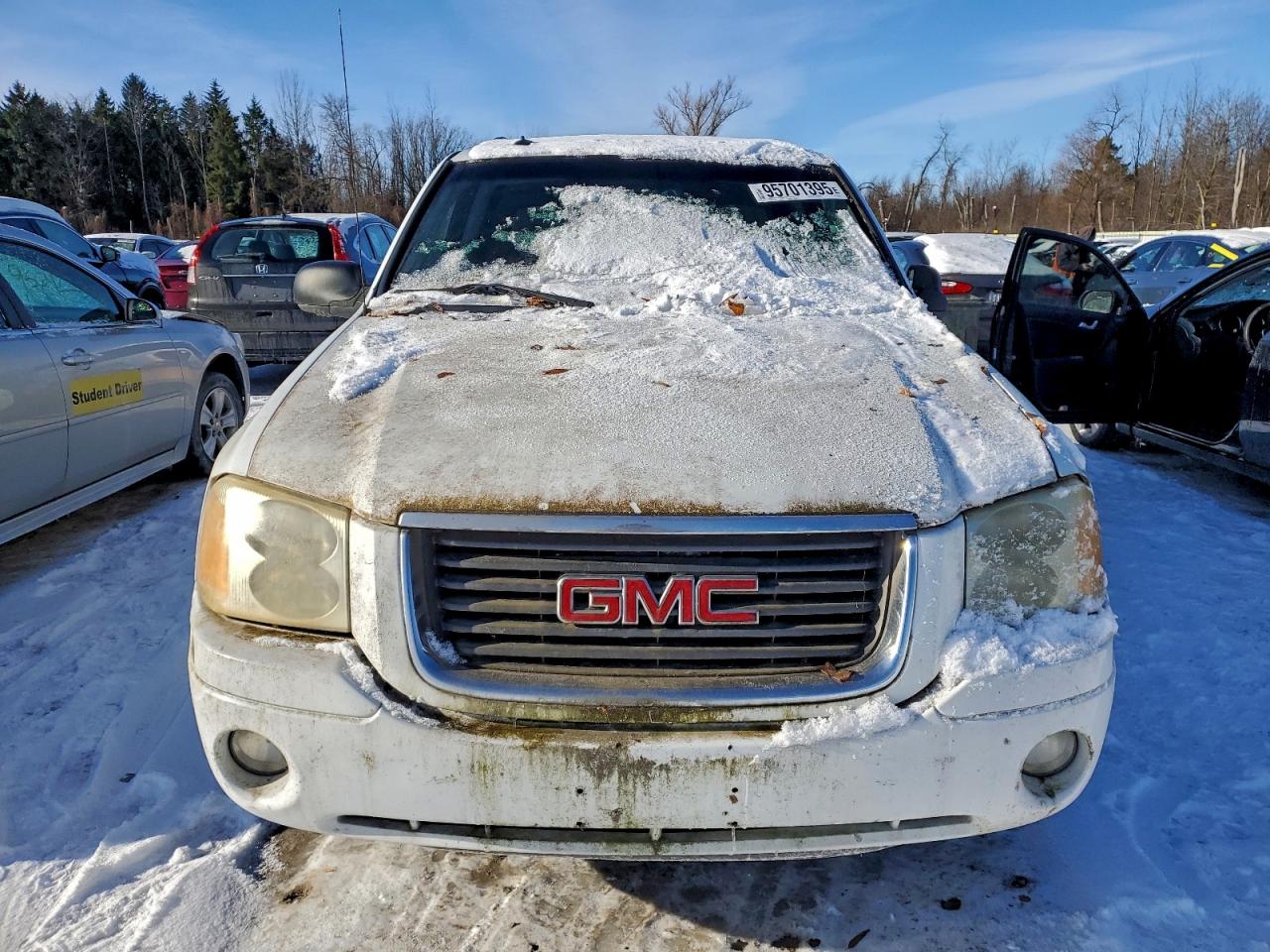 GMC Envoy Image 3