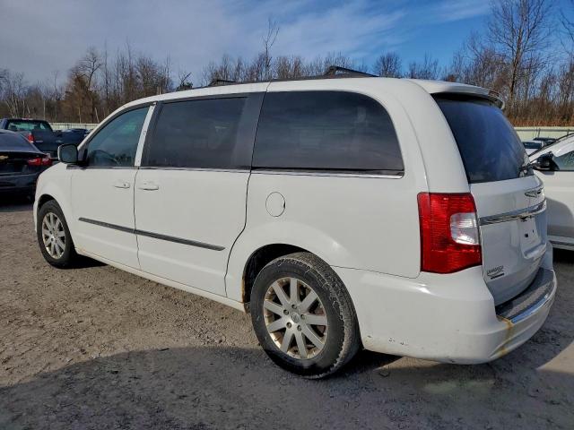 Chrysler Minivan Touring Image 11