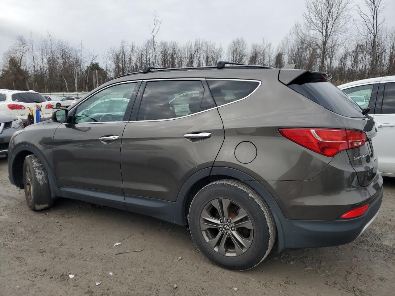 Hyundai SANTA FE Image 4