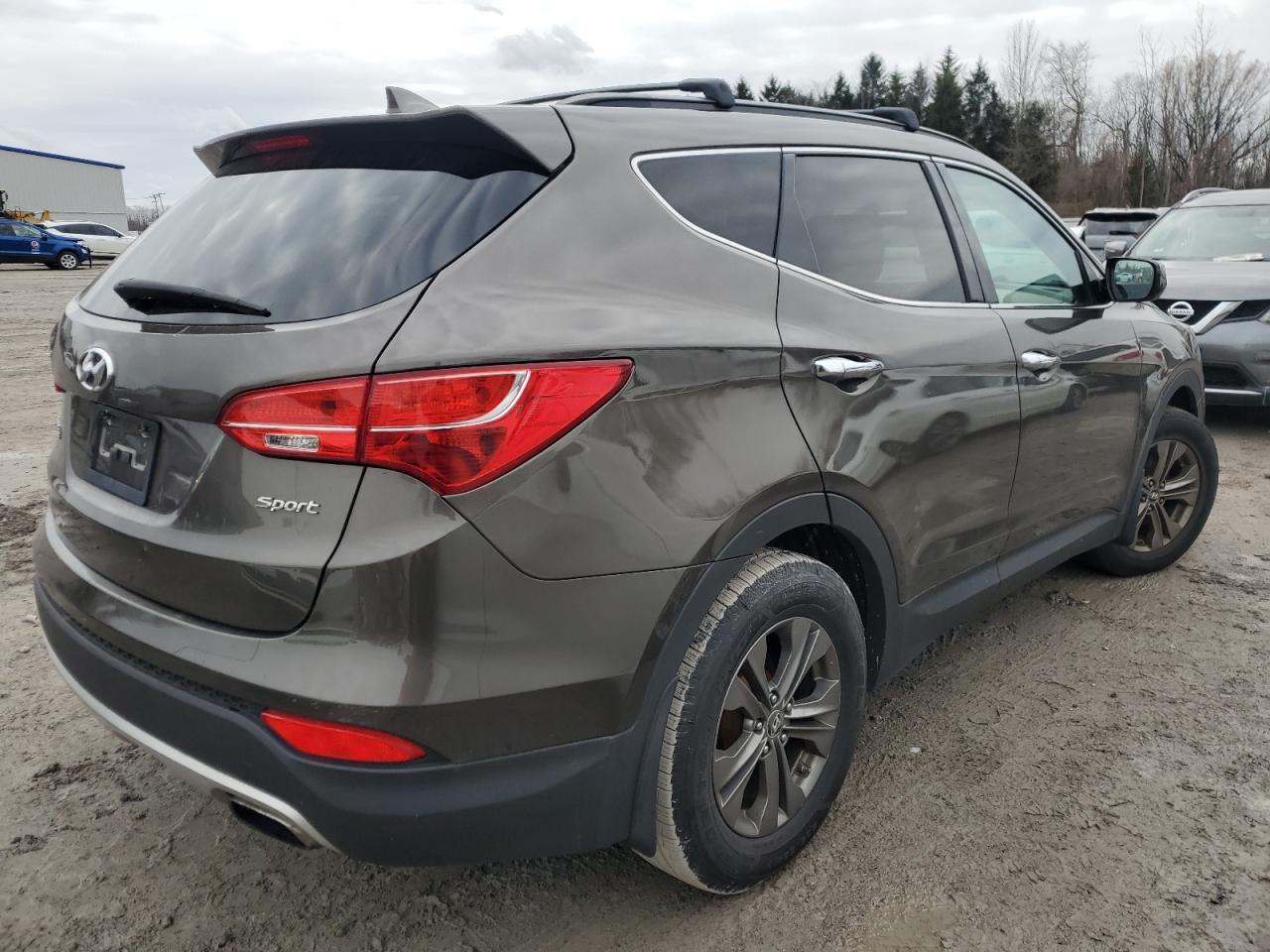 Hyundai SANTA FE Image 5