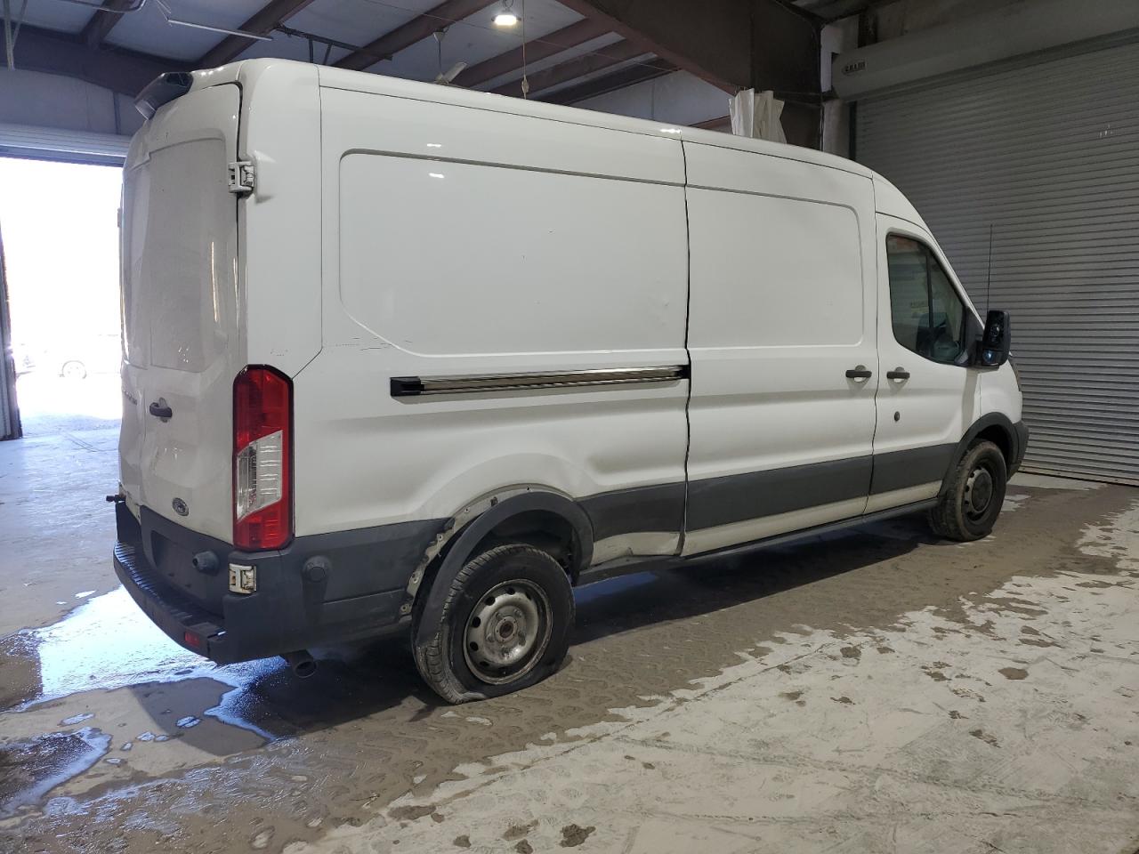 Ford Transit T-350 Image 13