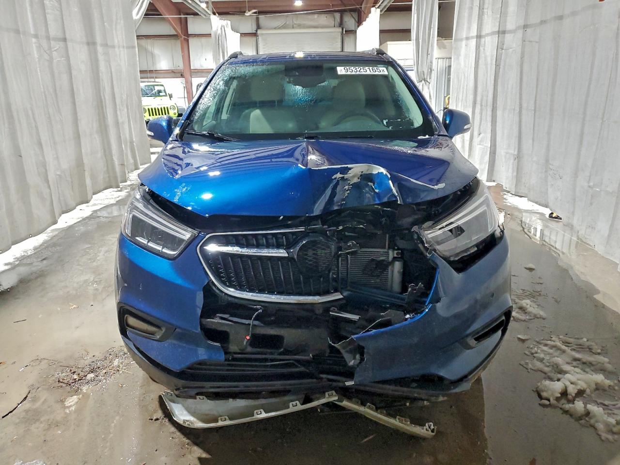 Buick Encore Essence Image 7