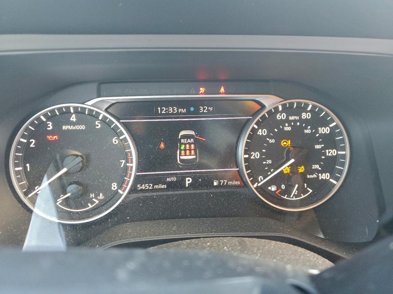 Nissan Pathfinder S Image 11