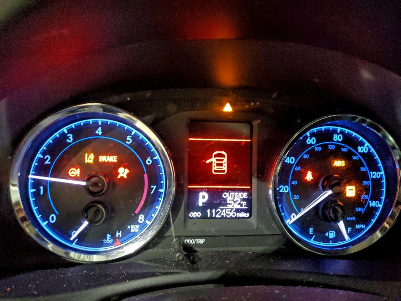 Toyota Corolla L Image 9