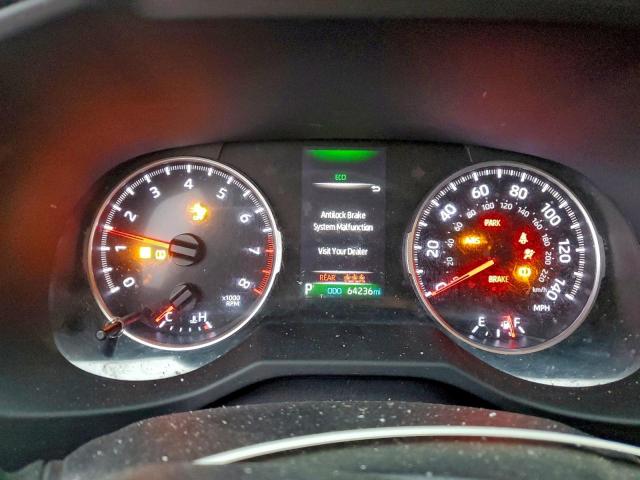 Toyota RAV4 Le Image 10