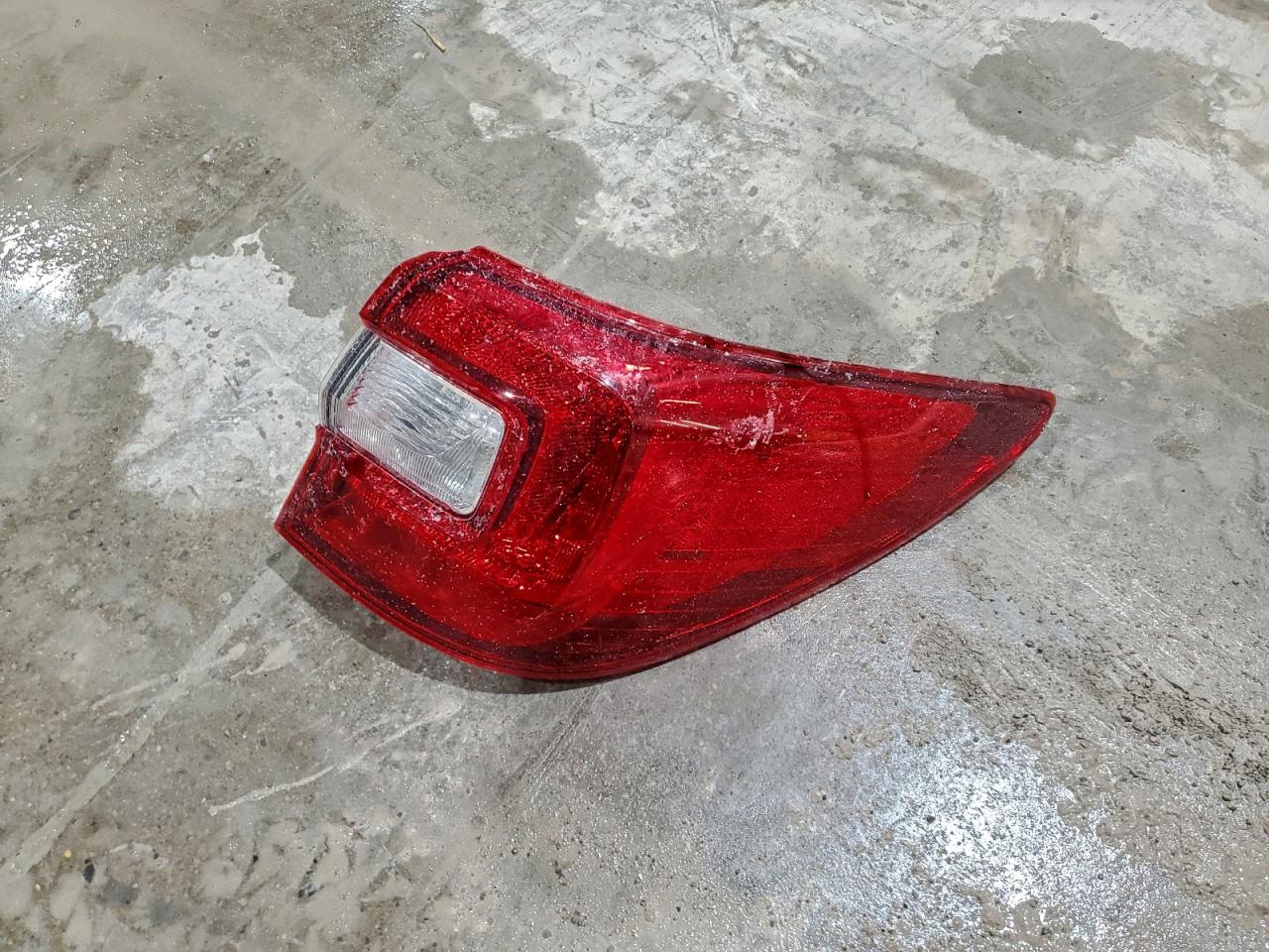 Subaru Outback 3.6r Limited Image 13