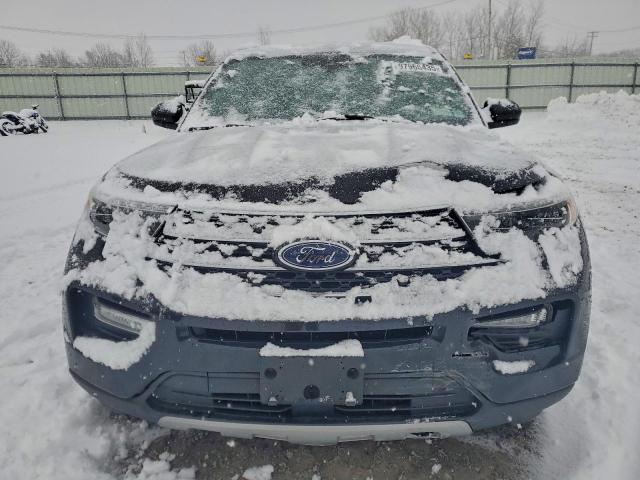 Ford Explorer Xlt Image 10