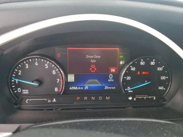 Ford Explorer Xlt Image 8