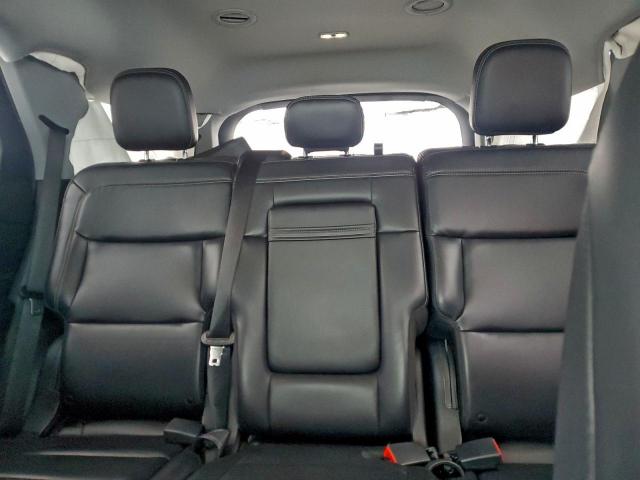 Ford Explorer Xlt Image 4