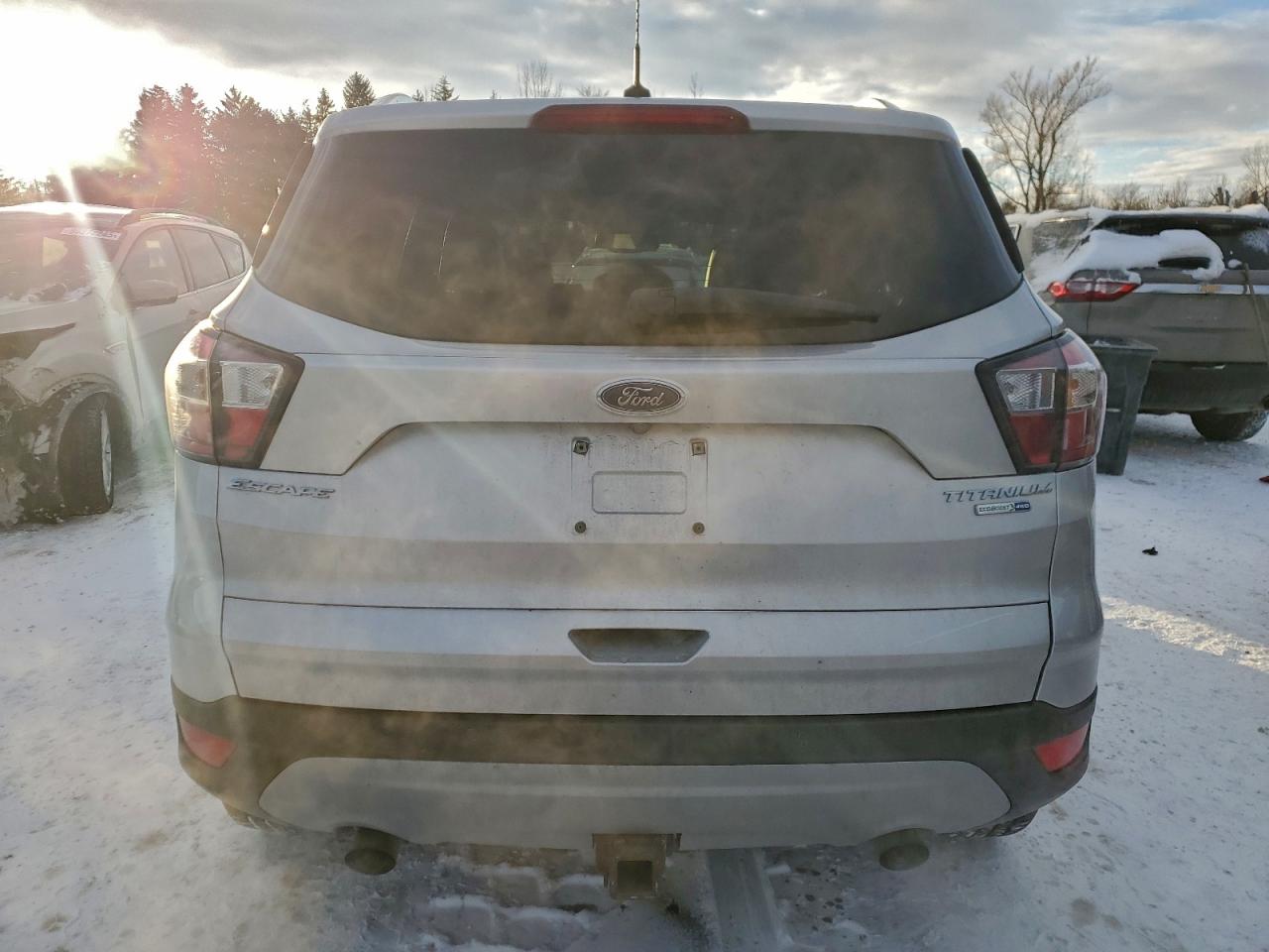 Ford Escape Titanium Image 10