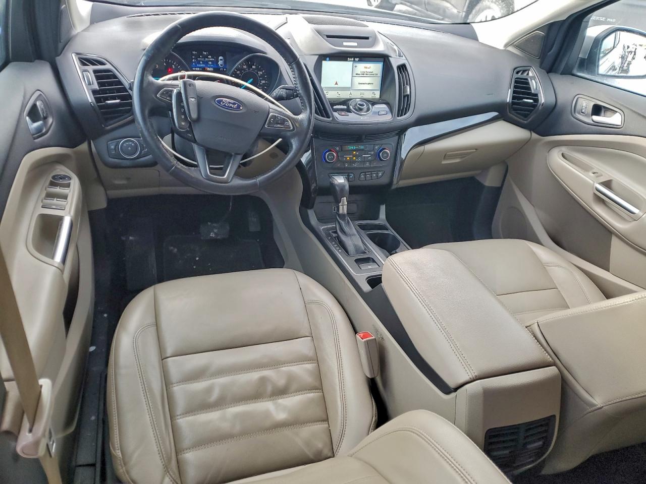 Ford Escape Titanium Image 4