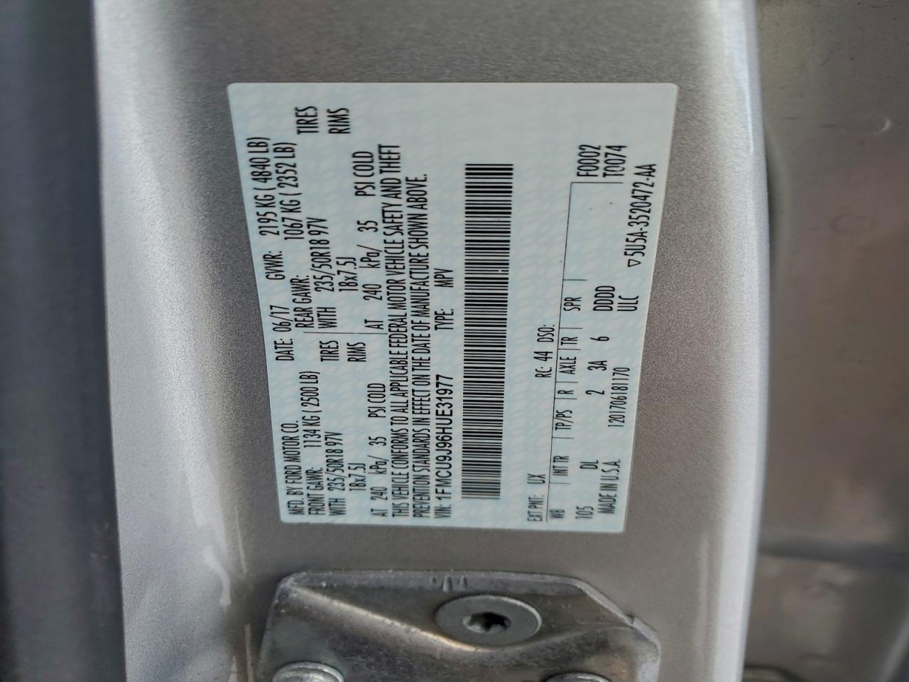 Ford Escape Titanium Image 13